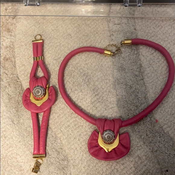 Jewelry - Custom made leather collar necklace bracelet set